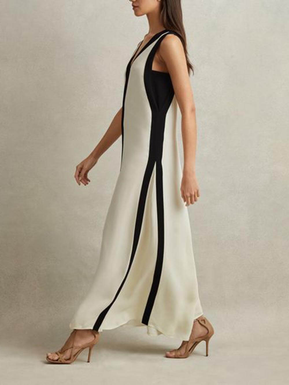 Dames Maxi Jurk Diepe V-Hals en Cut-Out Detail - Zwart-Wit Elegant-5
