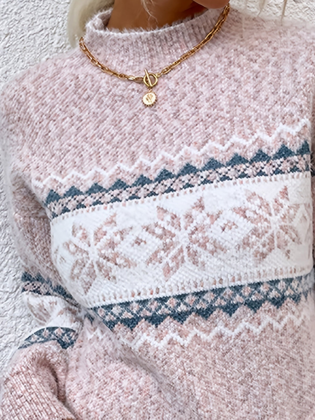 Lotte - Festelijke Rollkragenpullover met Sneeuwvlokken voor de Feestdagen