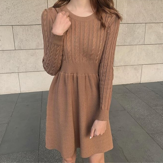 Comfortabele gebreide damesjurk met tijdloos design - Elora