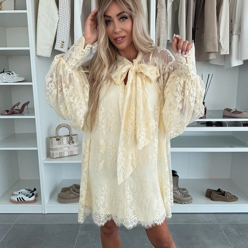 Dames Mini Kanten Jurk met Lange Mouw - Sophie