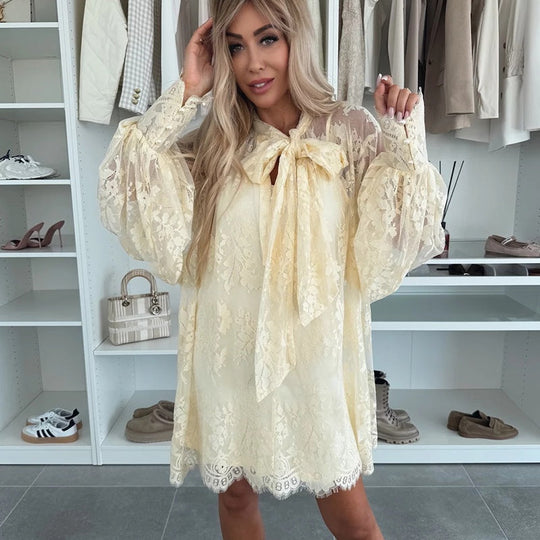 Dames Mini Kanten Jurk met Lange Mouw - Sophie