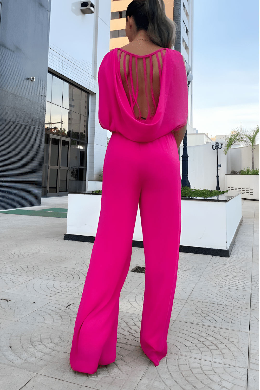 Dames Jumpsuit Mouwloos Zwart met Wijdvallende Pijpen - Emma-6