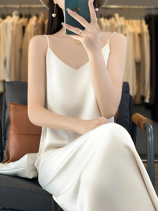 Variant image for Dames Midi Jurk Luxe Satijn V-hals Mouwloos - Sophie-6