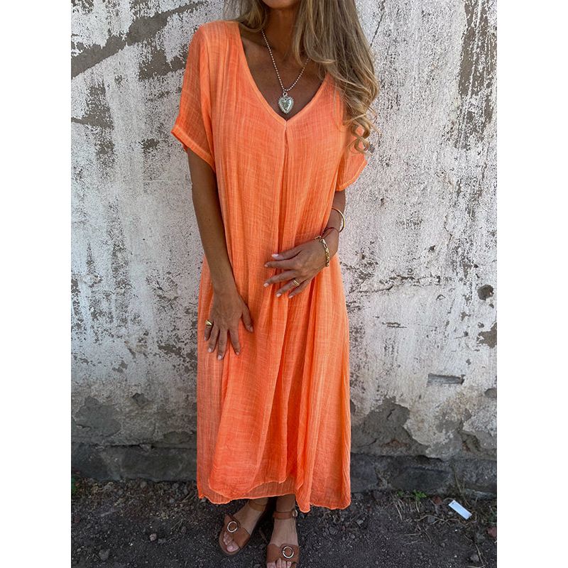 Luchtige modieuze lichtgewicht jurk voor dames