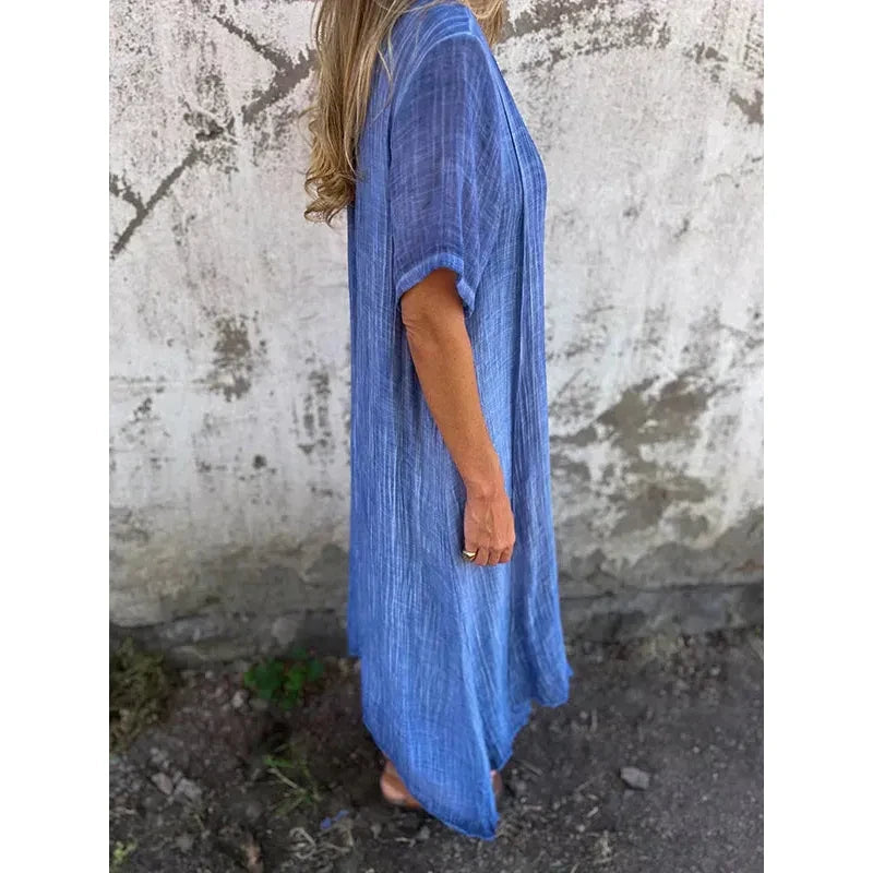 Luchtige modieuze lichtgewicht jurk voor dames