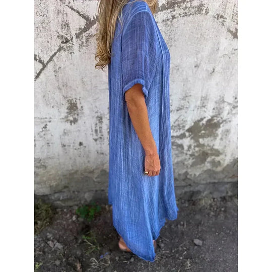 Luchtige modieuze lichtgewicht jurk voor dames