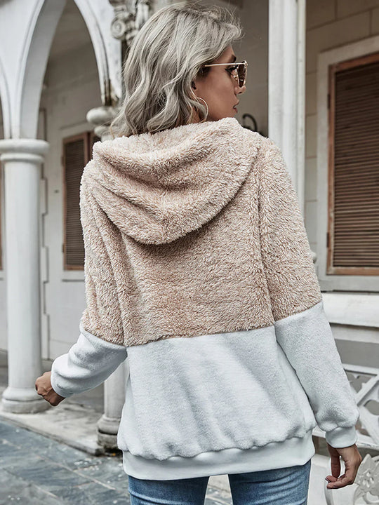 Savanna - Trendy trui met capuchon en contrasterend trekkoord